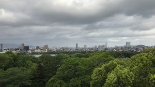 公園全体が福岡城跡