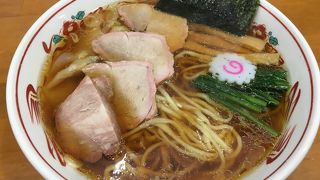 休日は行列必至です