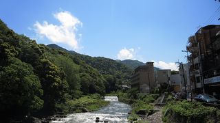 あじさいばしから眺める清流