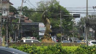 パタヤ交通の要衝。