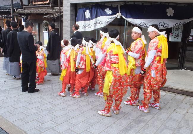 井波八幡宮よいやさ祭