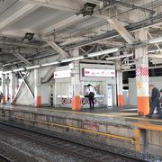 東武西新井駅ホームでビックリ！立食いラーメンあり