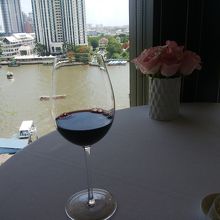 ワインとチャオプラヤ川