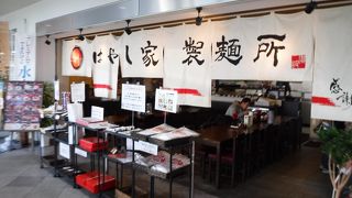 空港でいただける美味しい讃岐うどん