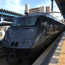 イカツイ面構え