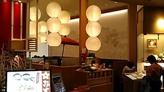 揚げ出し麻婆豆腐とチキン南蛮が付いた満腹セット930円(税別)はデサートもついてこの値段