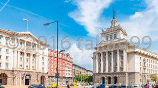 旧共産党本部前