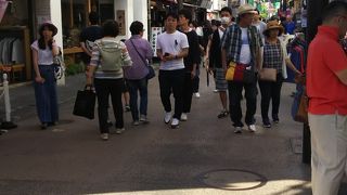 お土産やグルメ