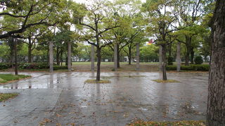 元は福島県庁の跡地です。