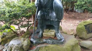 芭蕉と曽良の像