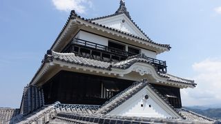 最上階からは全方向すばらしい眺望