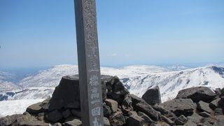 5月までの雪山はフル規格アイゼン必須