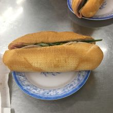 バインミーは 朝食べよう