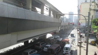 エルミタ・マラテ地区の最寄り駅