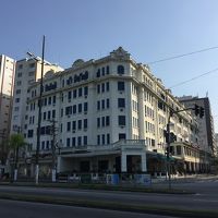 目の前にある「Ville Atlantico Hotel」