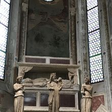 祭壇真ん中・ジョヴァンニ・ピサーノ作・ジョットの師匠