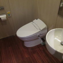 シャワールーム　2階到着ロビー (羽田空港国際線旅客ターミナ