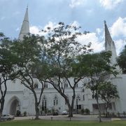シンガポール最大の教会、セントアンドリュース大聖堂