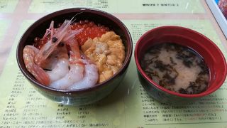 海鮮丼