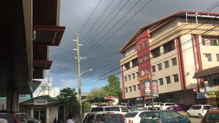 パラオ1番の繁華街がある島！