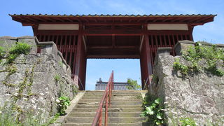 高台から町並みを見下ろせます