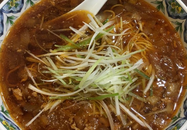 玉ねぎの甘みを感じる勝浦タンタン麺