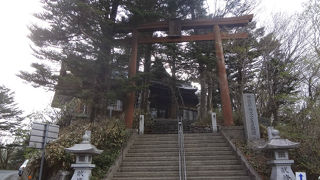 日本七霊山の一つを神体にです