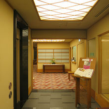 エレベーターを降りると、この風景