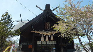 小樽駅に近い小さな神社