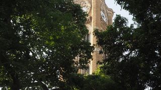 美しい時計塔です