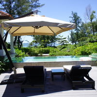 ビーチ・プールヴィラ