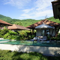 背後の山も美しい