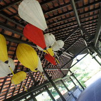 ベトナムらしく、敷地内にはランタンが飾られています