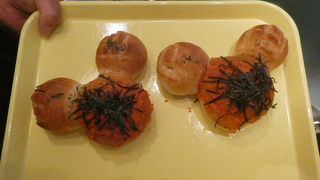 夕方に行くとパンが残っていたので朝食用に購入！