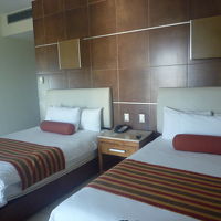 ベッドは大きくて快適