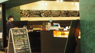 カヌレが有名です