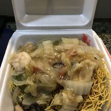 あんかけ焼きそば（これもなかなか）