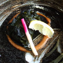 鯛の若布包み焼き