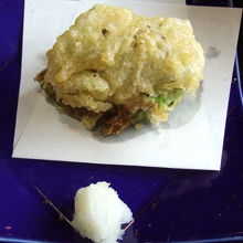 三浦キャベツの巻き揚げ