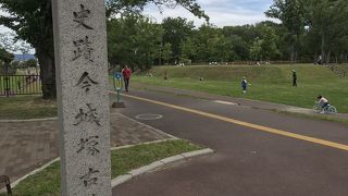 大きな公園のある古墳