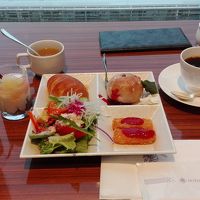 15階レストランのセミバイキング朝食