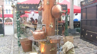 静かにたたずむ教会