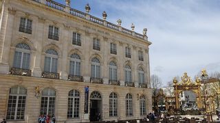 ドーム兄弟のガラス工芸品