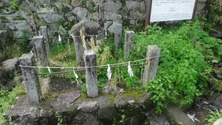 おどろおどろしい雰囲気