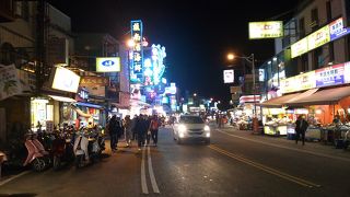 オフシーズンは人少な目