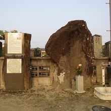 江藤新平さんの墓がありました