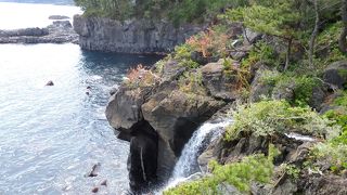 水量が少ないと滝にならない 幻の滝