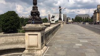 新しい端という意味だけど