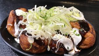 使い勝手が良いフードコートです