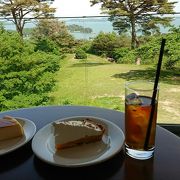 高台から松島を見渡せます